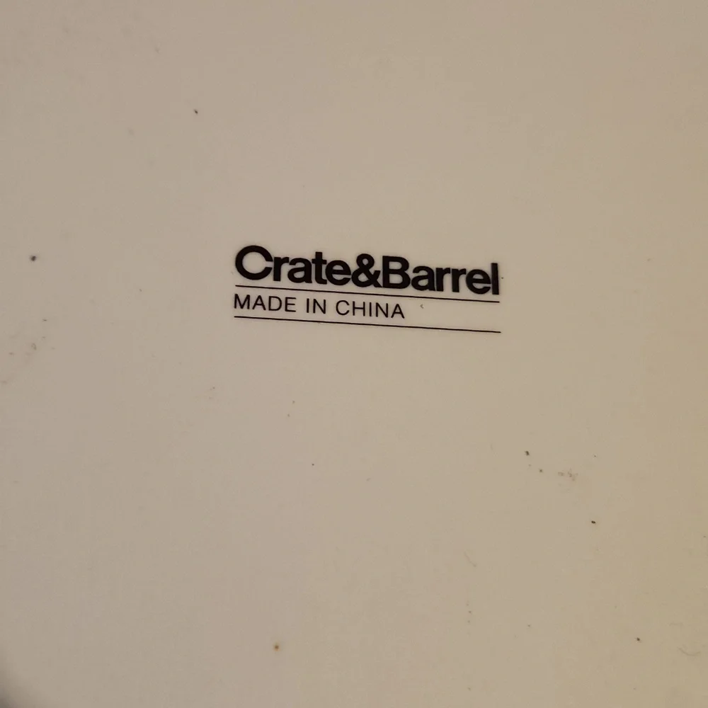 Set of 2 Crate&Barrel Square Plates Seattle San Francisco